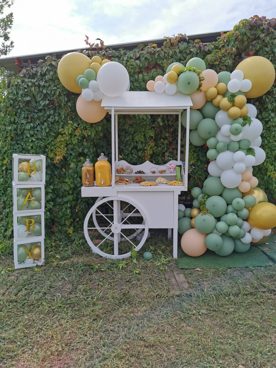 Candy bar y decoración Alquiler Espejo Mágico Zaragoza y Teruel